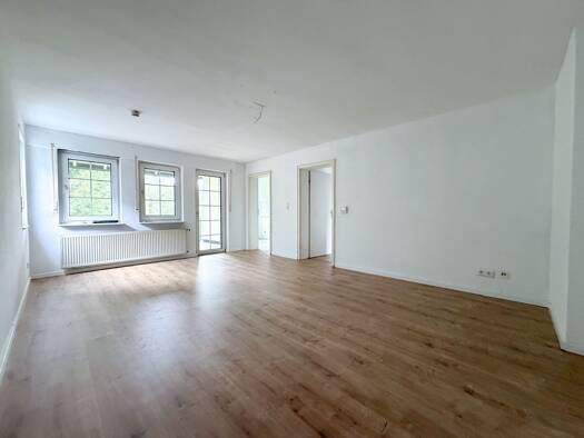 Wohnung zur Miete 530 € 3 Zimmer 81 m² Geschoss 1/2 frei ab sofort Bachstraße 33 Nuttlar Bestwig 59909