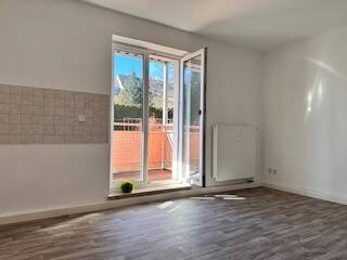 Charmante 2-Zimmer-Wohnung mit Balkon und Keller in ruhiger Lage von Chemnitz – Chemnitz – Vorschaubild 3