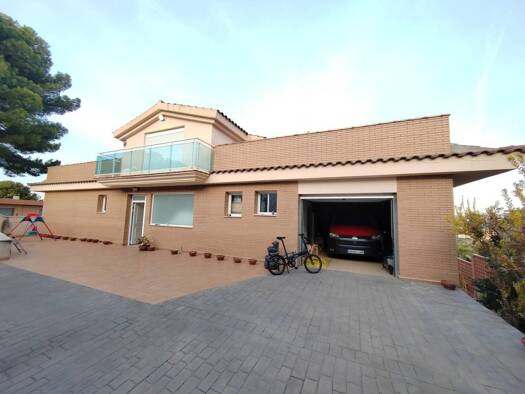 Chalet zum Kauf 1.000.000 € 6 Zimmer 526 m² 850 m² Grundstück Salou 43840