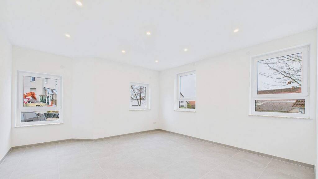 Wohnung zum Kauf 670.000 € 8 Zimmer 175 m² Mötzingen 71159