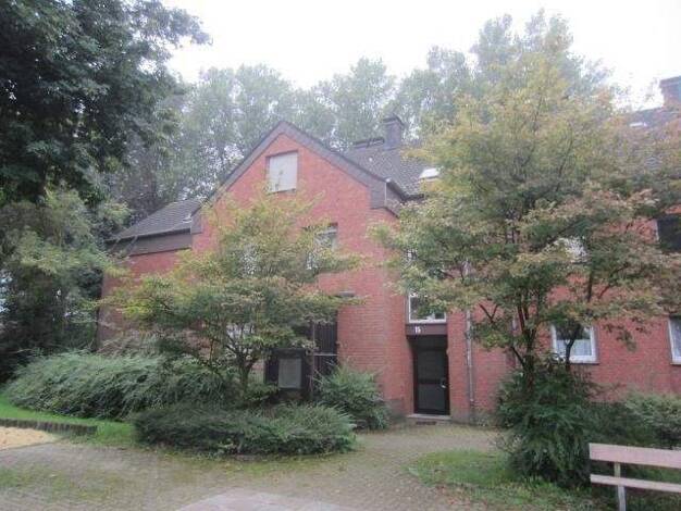 Wohnung zur Miete nur mit Wohnberechtigungsschein 419 € 3,5 Zimmer 77,3 m² 1. Geschoss frei ab 28.02.2026 Fuchsstr. 15 Eigen Bottrop 46240