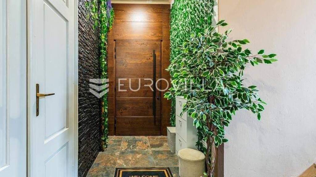 Wohnung zum Kauf 450.000 € 4 Zimmer 99 m² 1. Geschoss Centar Varazdin