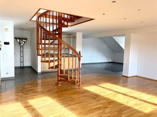 Wohnung zur Miete 800 € 3 Zimmer 125 m² frei ab sofort Uchtelfangen Illingen 66557