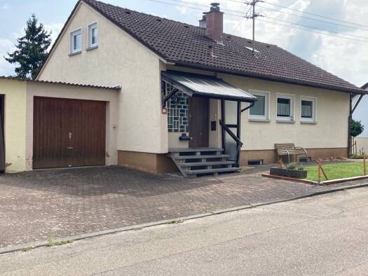 Einfamilienhaus zum Kauf provisionsfrei 340.000 € 5,5 Zimmer 138 m² 816 m² Grundstück Wasseralfingen Aalen 73433