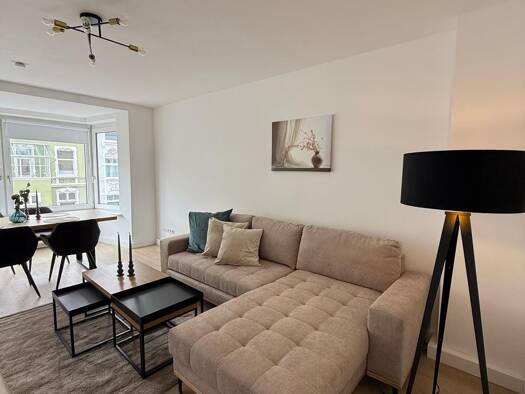Wohnung zur Miete 750 € 2 Zimmer 62 m² Geschoss 3/5 frei ab sofort Stolzestraße 52 Südstadt Südstadt - Bült 30171