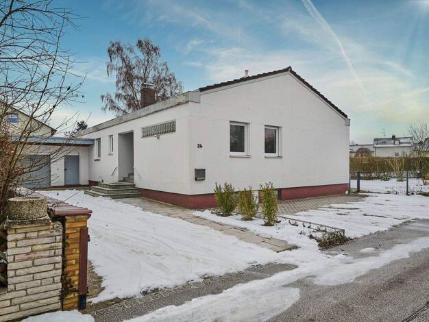 Bungalow zur Miete 1.150 € 4 Zimmer 150 m² 850 m² Grundstück frei ab sofort Ittling Straubing 94315