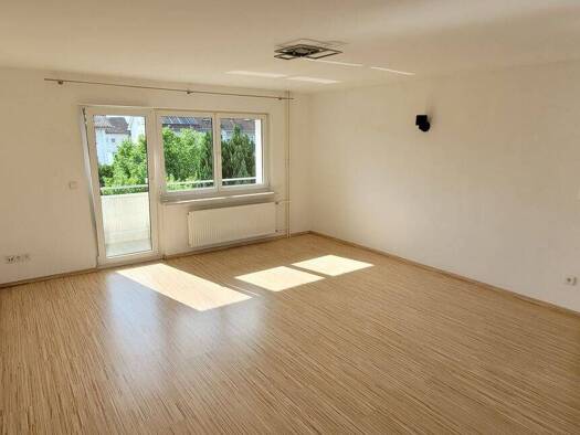 Terrassenwohnung zur Miete 850 € 2,5 Zimmer 70 m² Geschoss 1/3 frei ab 15.11.2026 Jörg-Zürn-Straße Singen Singen (Hohentwiel) 78224