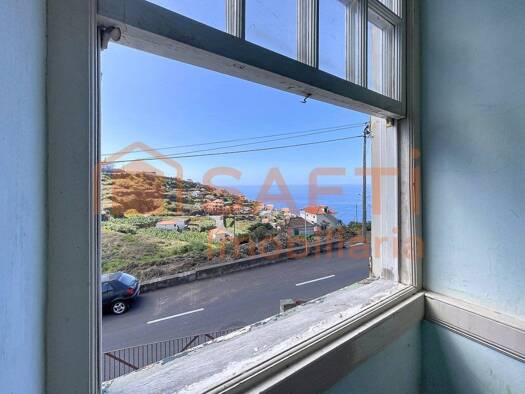Haus zum Kauf 360.000 € 380 m² Grundstück Ribeira Brava 9350