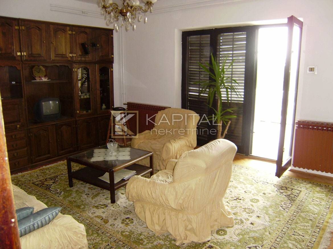 Haus zum Kauf 820.000 € 12 Zimmer 600 m²<br/>Wohnfläche 1.200 m²<br/>Grundstück Rijeka