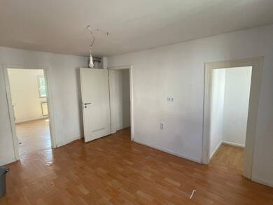 Wohnung zur Miete 550 € 4 Zimmer 90 m² Pirmasens 66953
