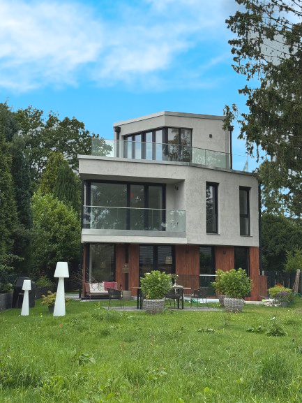 Property thumbnail 3