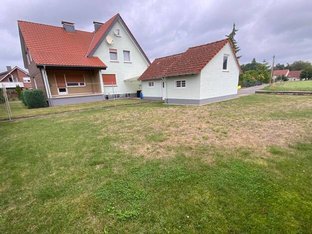 Einfamilienhaus zum Kauf 330.000 € 6 Zimmer 176 m² 898 m² Grundstück Holzhausen Bad Salzuflen 32108