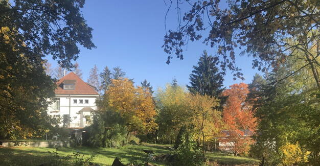 Villa zum Kauf provisionsfrei 1.795.000 € 6 Zimmer 240 m² 3.300 m² Grundstück Dambach Fürth 90768