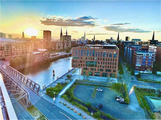 Wohnung zur Miete 2.000 € 3 Zimmer 107 m² Überseeallee 8 HafenCity Hamburg 20457