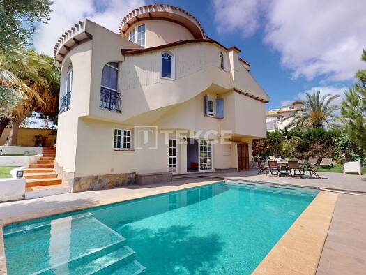 Einfamilienhaus zum Kauf 795.000 € 6 Zimmer 218 m² 600 m² Grundstück Alicante 03189