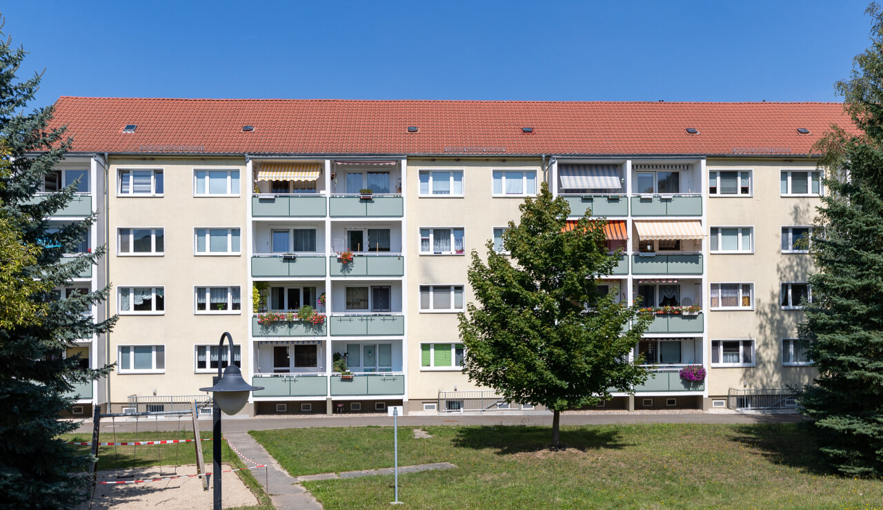 Wohnung zur Miete 433 € 4 Zimmer 68,8 m²<br/>Wohnfläche 1.<br/>Geschoss Brückenstr. 46 Dorndorf-Steudnitz Dornburg-Camburg 07774