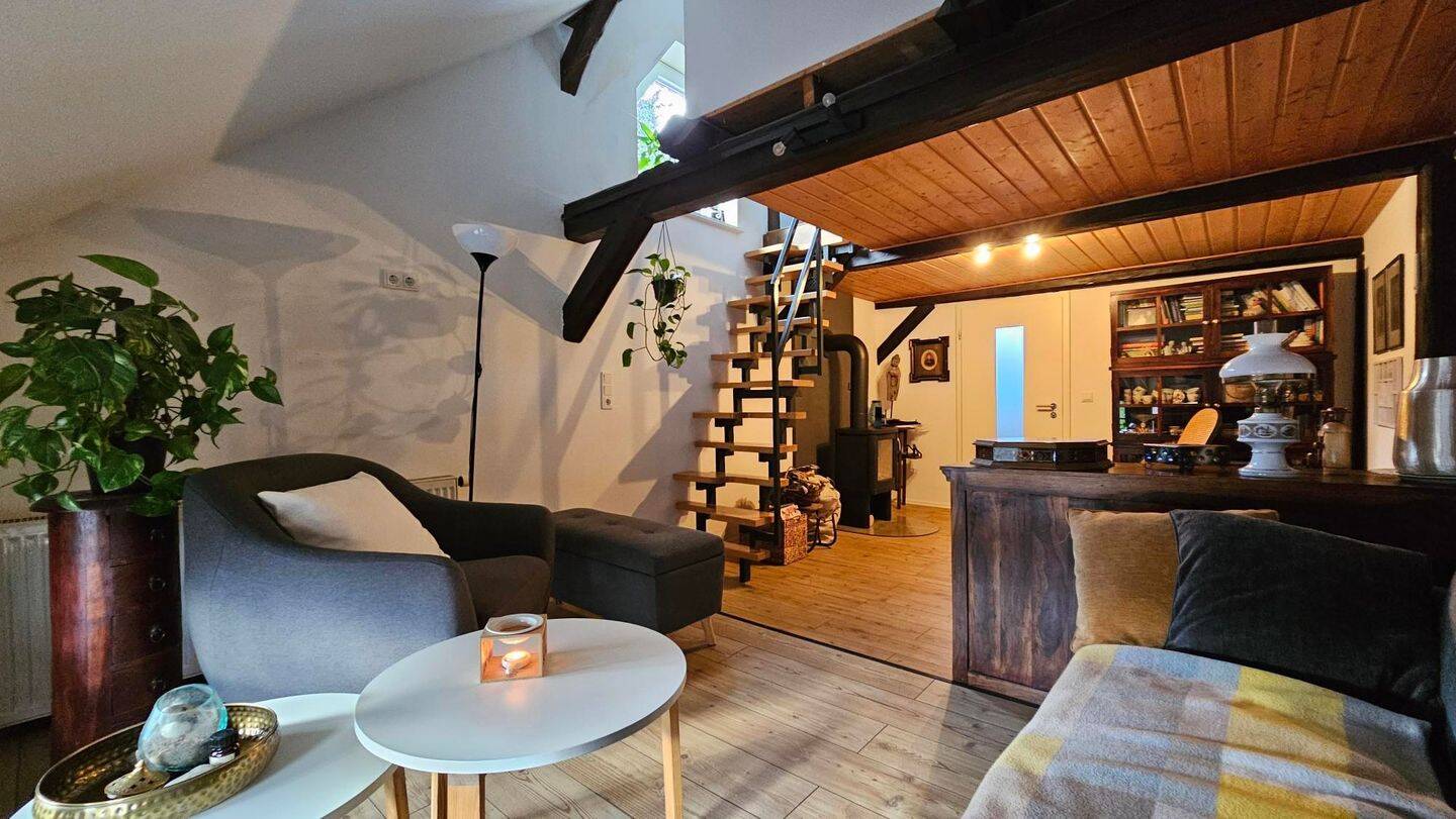 Immobilie in Schleusingen - Einzigartiges Wohnensemble mit Charme, Geschichte und Zukunftspotenzial in Schleusingen - Bild 3