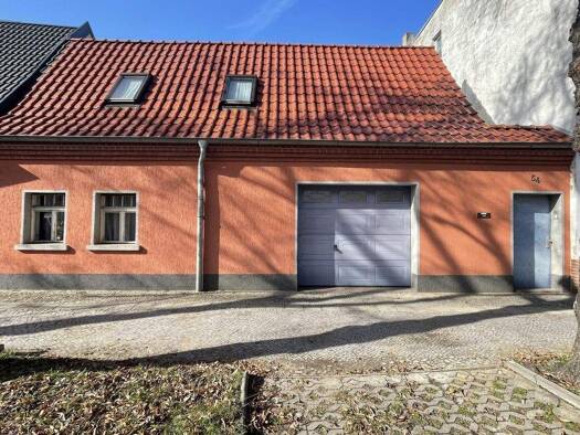 Einfamilienhaus zum Kauf 99.000 € 8 Zimmer 204 m² 610 m² Grundstück Calbe 39240