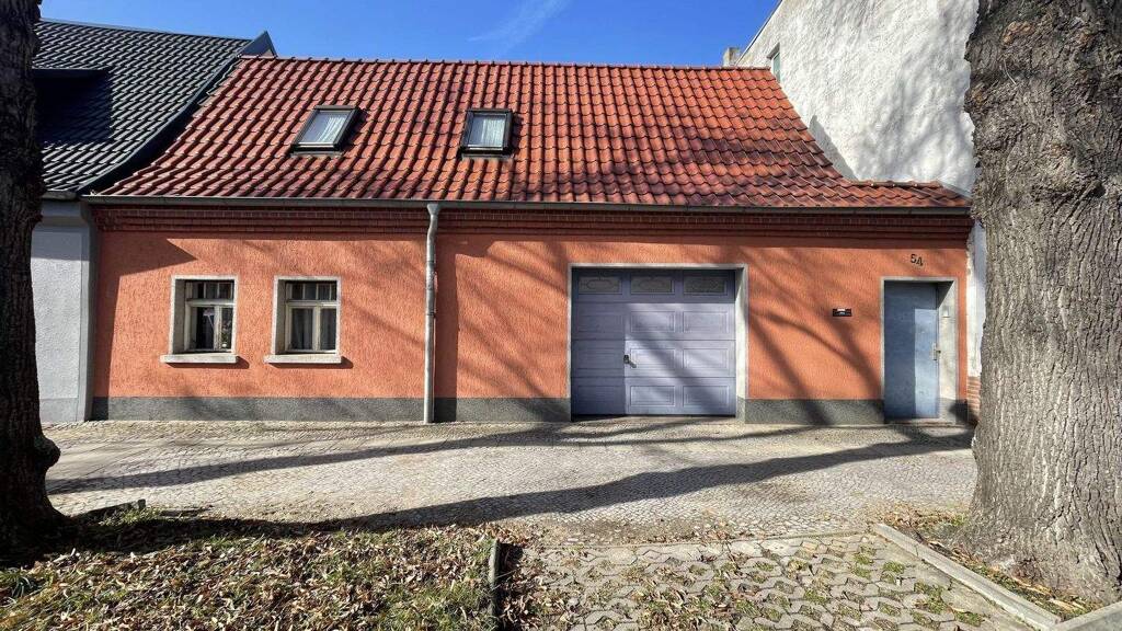 Einfamilienhaus zum Kauf 99.000 € 8 Zimmer 204 m² 610 m² Grundstück Calbe 39240