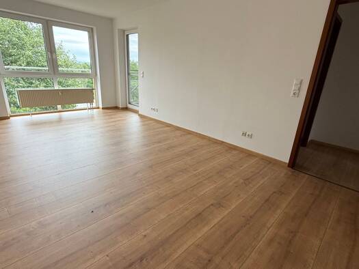 Wohnung zur Miete 350 € 2 Zimmer 53,6 m² 5. Geschoss Altendorfer Straße 26 Schloßchemnitz Schloßchemnitz 09113
