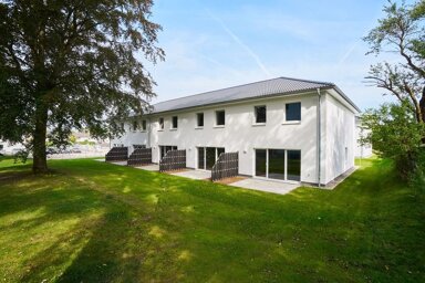 Reihenmittelhaus zur Miete 1.450 € 4 Zimmer 110 m² 200 m² Grundstück Weiche Flensburg / Weiche 24941