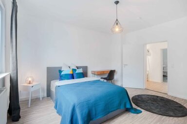 Wohnung zur Miete Wohnen auf Zeit 830 € 5 Zimmer 18 m² frei ab 04.04.2025 Weimarstraße West Stuttgart 70176