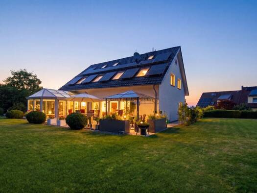 Einfamilienhaus zum Kauf provisionsfrei 1.370.000 € 5 Zimmer 270,9 m² 1.048 m² Grundstück frei ab 01.11.2026 Windischholzhausen Erfurt 99099
