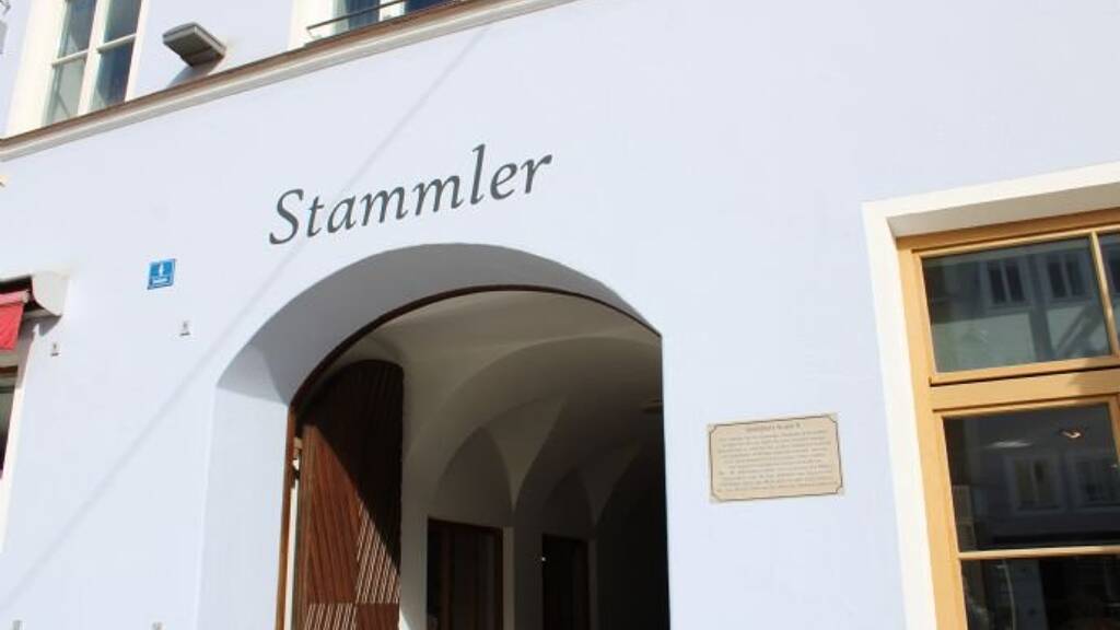 Studio zur Miete 895 € 1 Zimmer 38,8 m² 2. Geschoss Stadtplatz 4 Vilsbiburg 84137