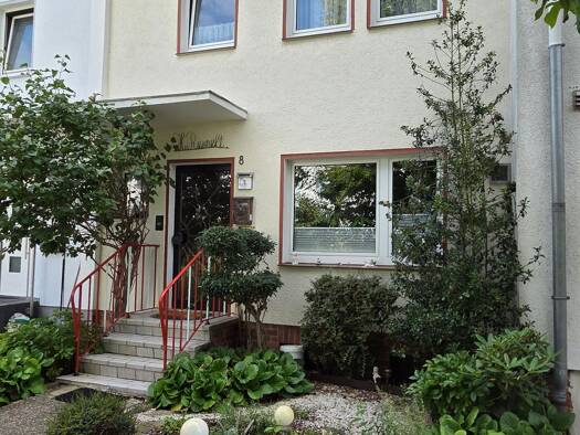 Reihenhaus zum Kauf provisionsfrei 190.000 € 7 Zimmer 130 m² 246 m² Grundstück frei ab 01.11.2026 Nordstadt Hameln 31787