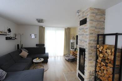 Haus zum Kauf 575.000 € 6 Zimmer 145 m² 443 m² Grundstück Aldingen Aldingen 78554