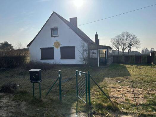 Einfamilienhaus zum Kauf 57.000 € 5 Zimmer 120 m² 1.300 m² Grundstück Malchow Göritz 17291