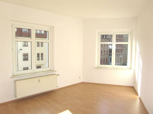 Wohnung zur Miete 480 € 3 Zimmer 86,8 m² 2. Geschoss frei ab 01.06.2026 Arndtstraße 1 Pölbitz Zwickau 08058