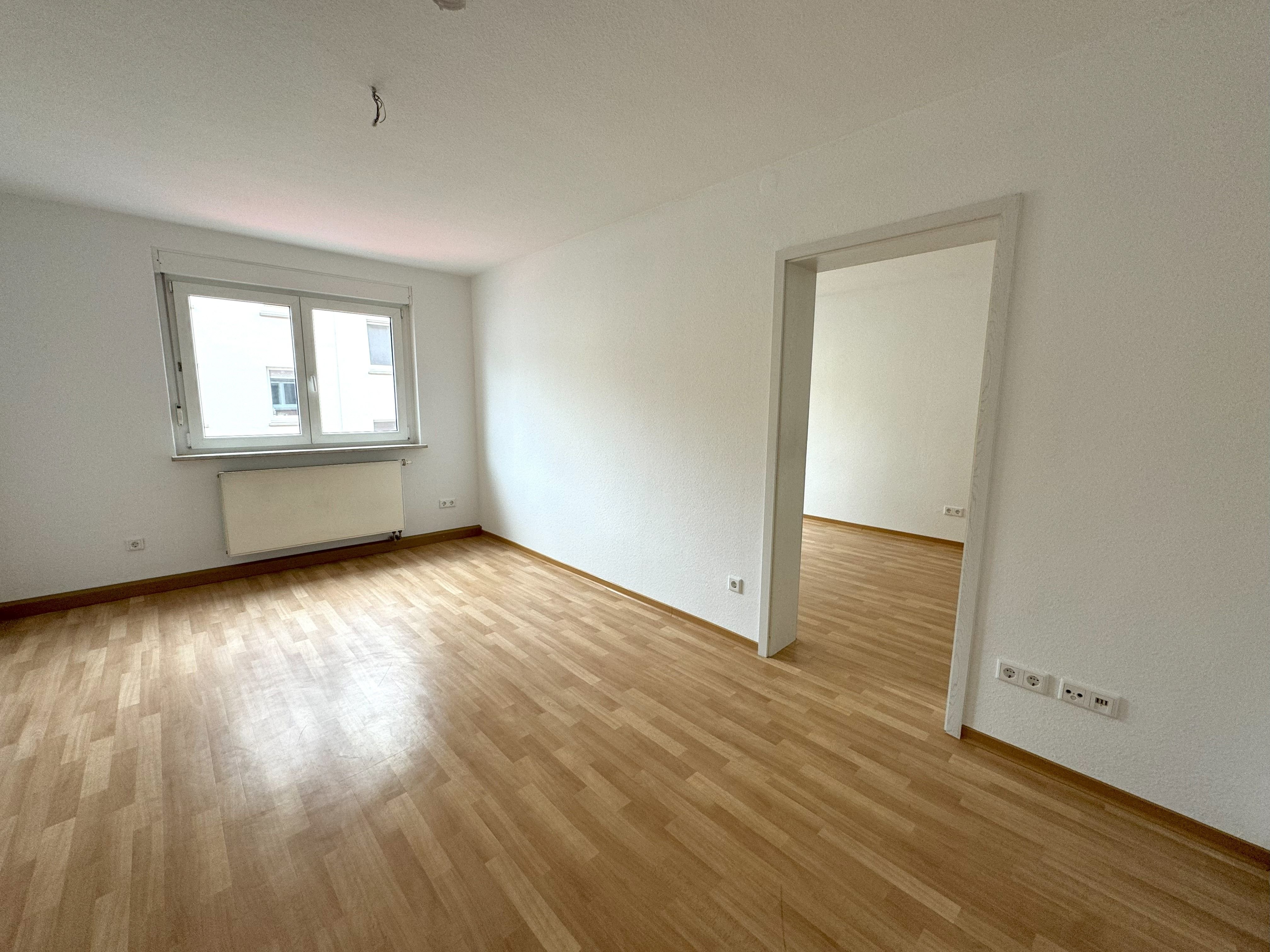 Wohnung zum Kauf provisionsfrei 279.000 € 3 Zimmer 76,7 m²<br/>Wohnfläche 1.<br/>Geschoss ab sofort<br/>Verfügbarkeit Grombühl Würzburg 97080