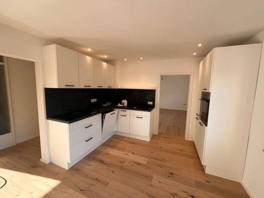 Wohnung zur Miete 975 € 3 Zimmer 102,5 m² Geschoss EG/2 frei ab sofort Raigering Amberg 92224
