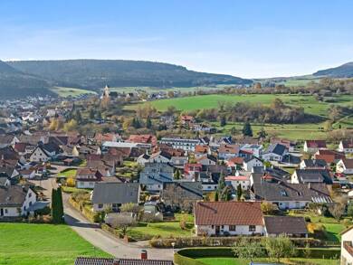 Einfamilienhaus zum Kauf provisionsfrei 240.000 € 11 Zimmer 188,7 m² 908 m² Grundstück Hölderleweg 10 Seitingen Seitingen-Oberflacht 78606