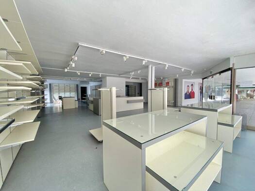 Ladenfläche zur Miete provisionsfrei 10,08 € 3 Zimmer 150 m² Verkaufsfläche Liezen 8940