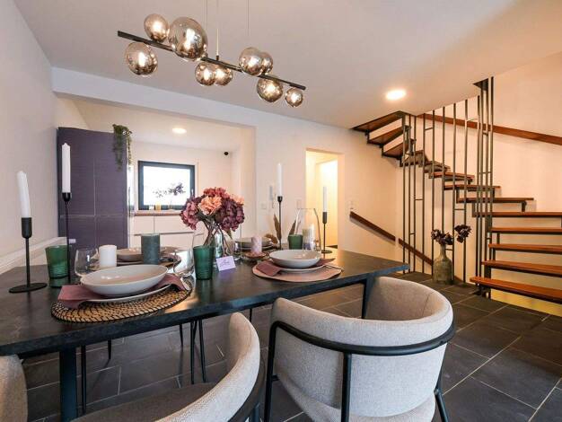 Reihenmittelhaus zum Kauf provisionsfrei 598.000 € 6 Zimmer 161 m² 216 m² Grundstück Hagenbach Bad Friedrichshall 74177