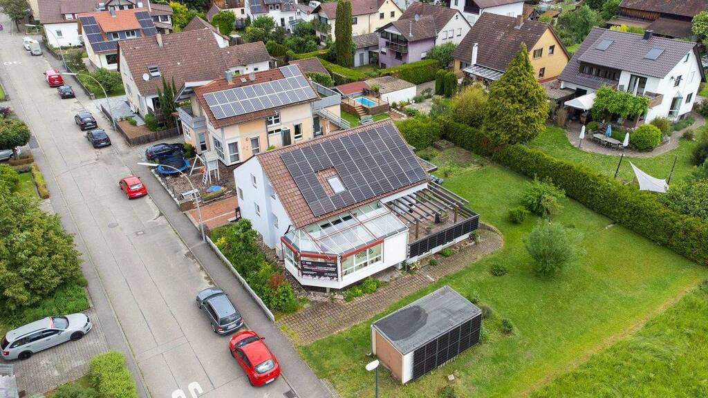 Einfamilienhaus zum Kauf 640.000 € 7 Zimmer 180 m² 896 m² Grundstück frei ab 01.05.2026 Mühlhausen Mühlacker 75417