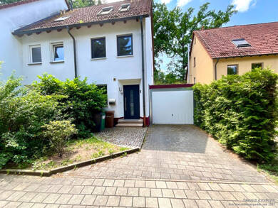 Reihenendhaus zum Kauf 385.000 € 4,5 Zimmer 99,1 m² 304 m² Grundstück Roth Roth 91154