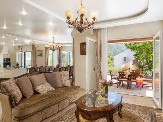 Villa zum Kauf 3.000.000 € 6 Zimmer 400 m² Slano 20232