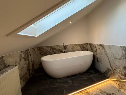 Wohnung zur Miete 850 € 3 Zimmer 80 m² Geschoss 2/3 frei ab 01.12.2025 Otterskirchen Windorf 94575