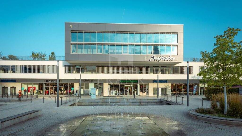 Restaurant zur Miete - Erstbezug 14 € 428 m² Gastrofläche Herrenberg 71083