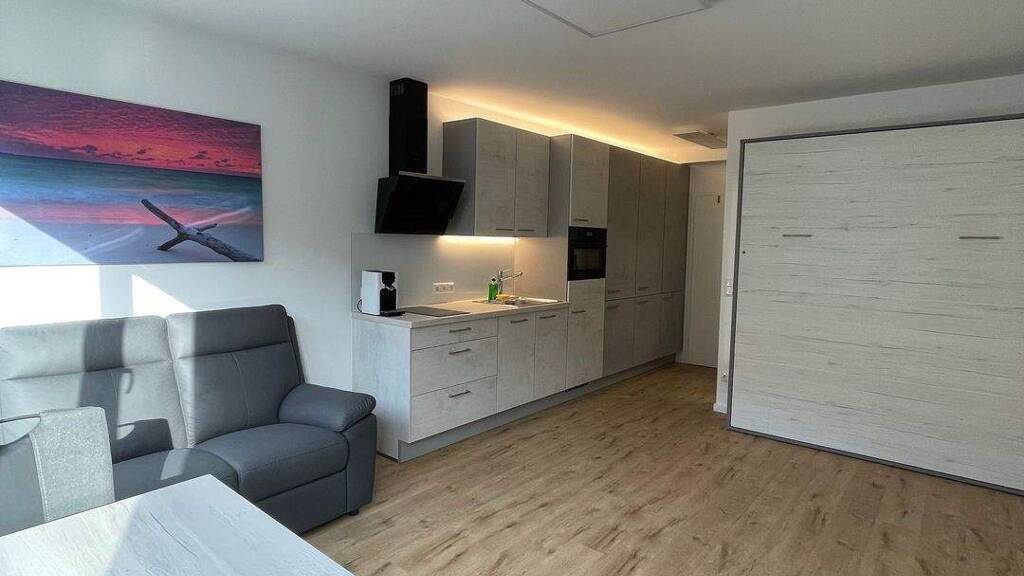 Studio zur Miete 800 € 1 Zimmer 27 m² 3. Geschoss frei ab 04.04.2026 Bülowstraße 17 Derendorf Düsseldorf 40476
