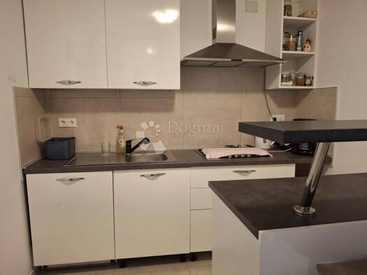 Wohnung zum Kauf 243.000 € 4 Zimmer 82 m² Geschoss EG/2 Lopar, Rab Lopar 51281