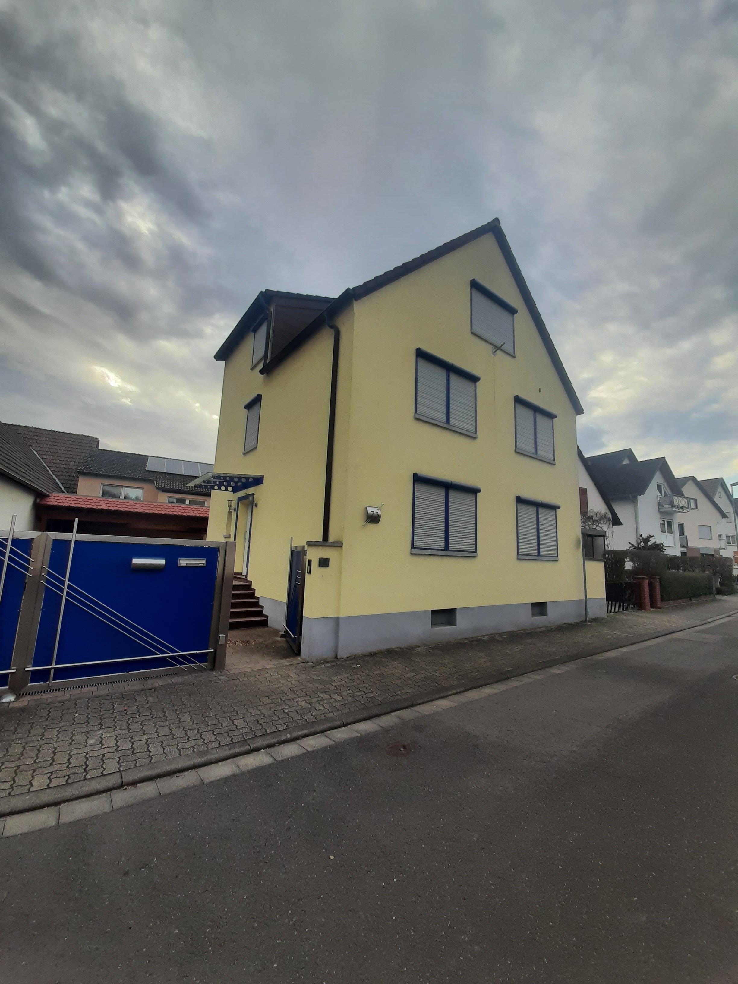 Einfamilienhaus zur Miete 1.400 € 6 Zimmer 150 m²<br/>Wohnfläche ab sofort<br/>Verfügbarkeit Langgasse Schifferstadt 67105