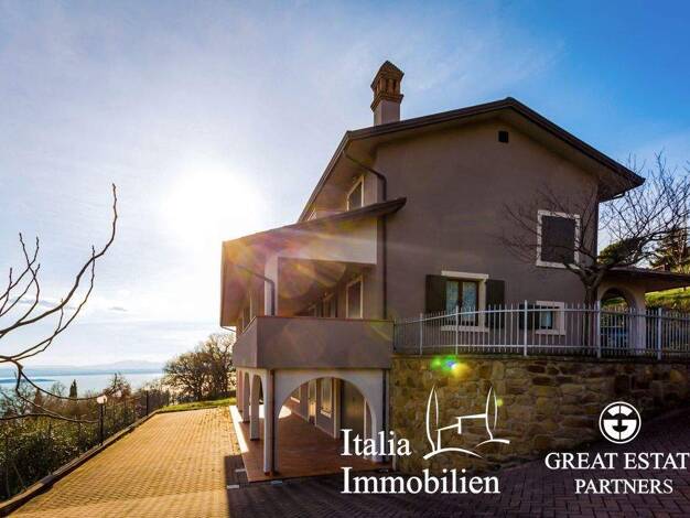 Bauernhaus zum Kauf 690.000 € 13 Zimmer 342 m² 10.000 m² Grundstück Passignano Sul Trasimeno 06065