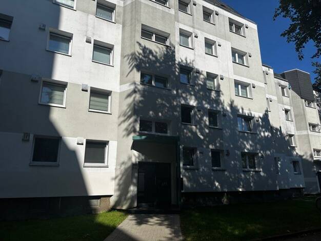 Wohnung zur Miete nur mit Wohnberechtigungsschein 699 € 4 Zimmer 92,5 m² 4. Geschoss frei ab 23.10.2026 Jungnickelstraße 11 Wilhelmsburg Hamburg 21109