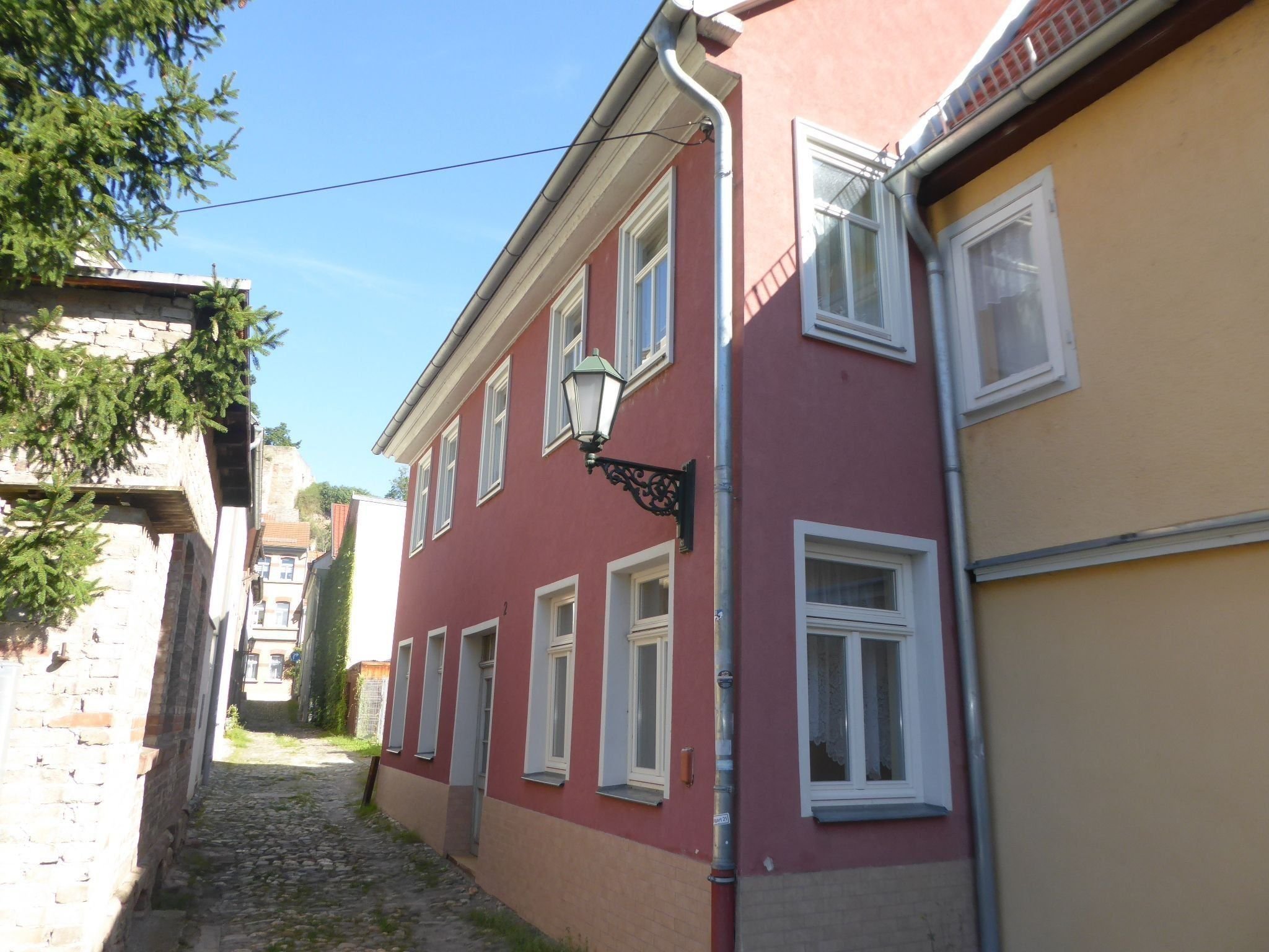 Haus zum Kauf 85.000 € 5 Zimmer 120 m²<br/>Wohnfläche 99 m²<br/>Grundstück ab sofort<br/>Verfügbarkeit Zentrum Rudolstadt 07407