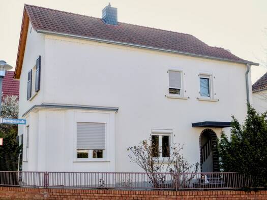 Einfamilienhaus zur Miete 1.500 € 5 Zimmer 140 m² 417 m² Grundstück Innenstadt Worms 67549