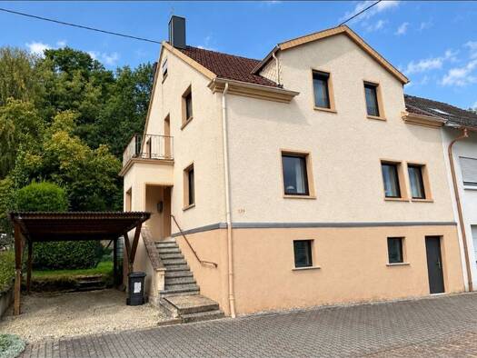 Doppelhaushälfte zum Kauf provisionsfrei 199.000 € 7 Zimmer 150 m² 2.300 m² Grundstück Beckingen Beckingen 66701